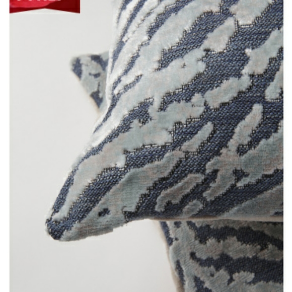 MM STUDIO ZEBRA CUT BELGIUM/ VELVET PILLOW NWT - Picture 11 of 11